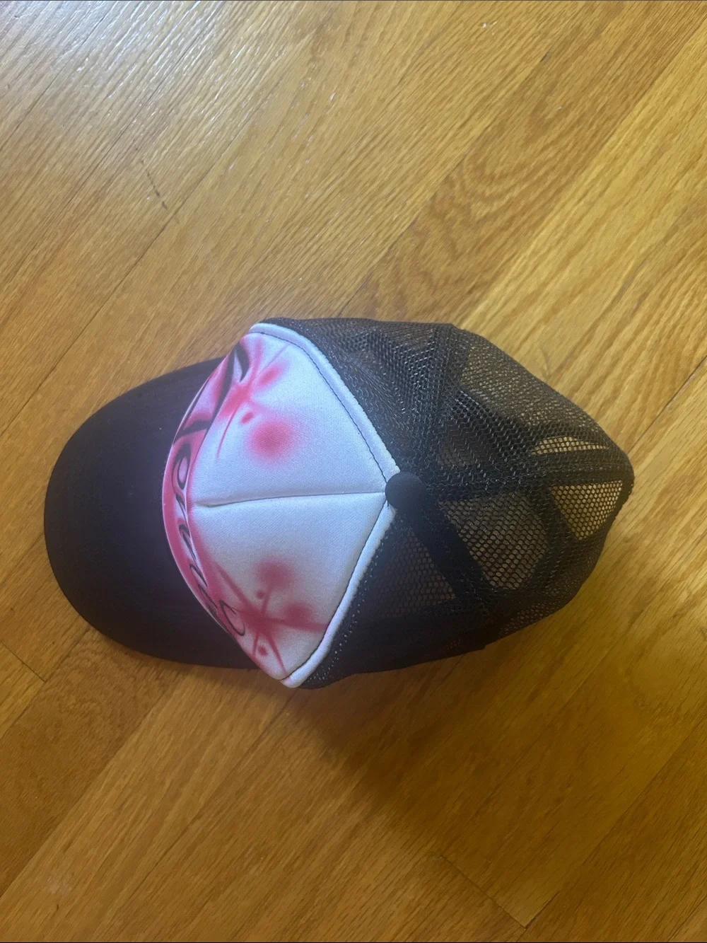 Custom Jennie Red & Black Trucker Hat - Personalized Airbrush Style